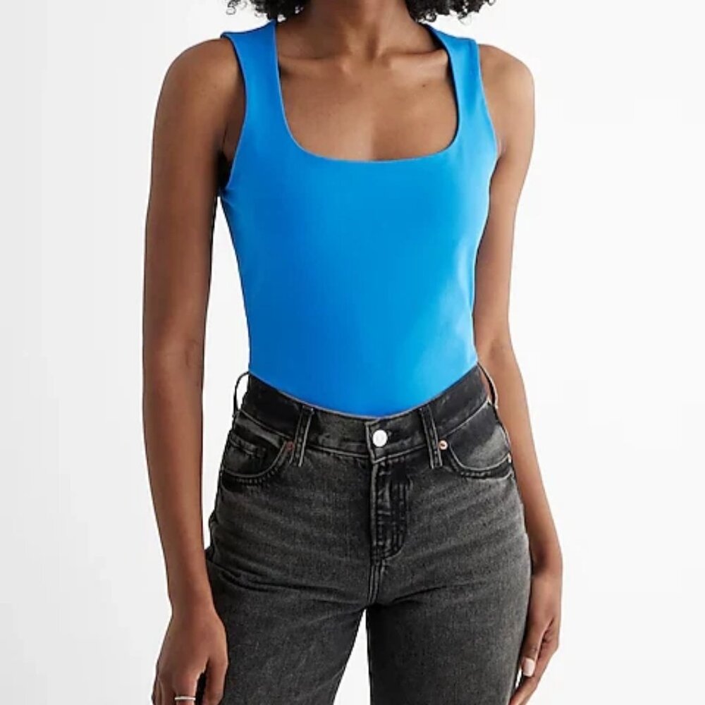 Express Body Contour Sleeveless Tank Top Size Medium Blue
